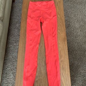 Women’s Lululemon Speed Up Tight Pants Size 2